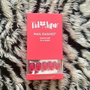 RED ASPEN Nail Dashes